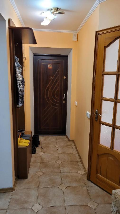 Апартаменти На Проспекті. Khmelʼnytsʼkyy Extérieur photo