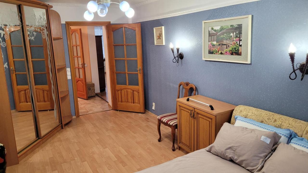 Апартаменти На Проспекті. Khmelʼnytsʼkyy Extérieur photo